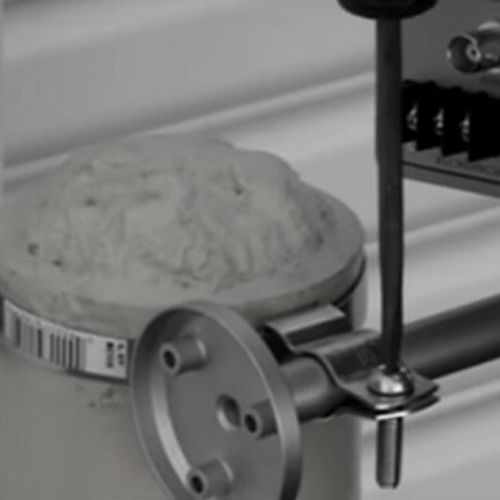 Install the Security Camera on the Conduit Mount Install the Security Camera on the Conduit Mount